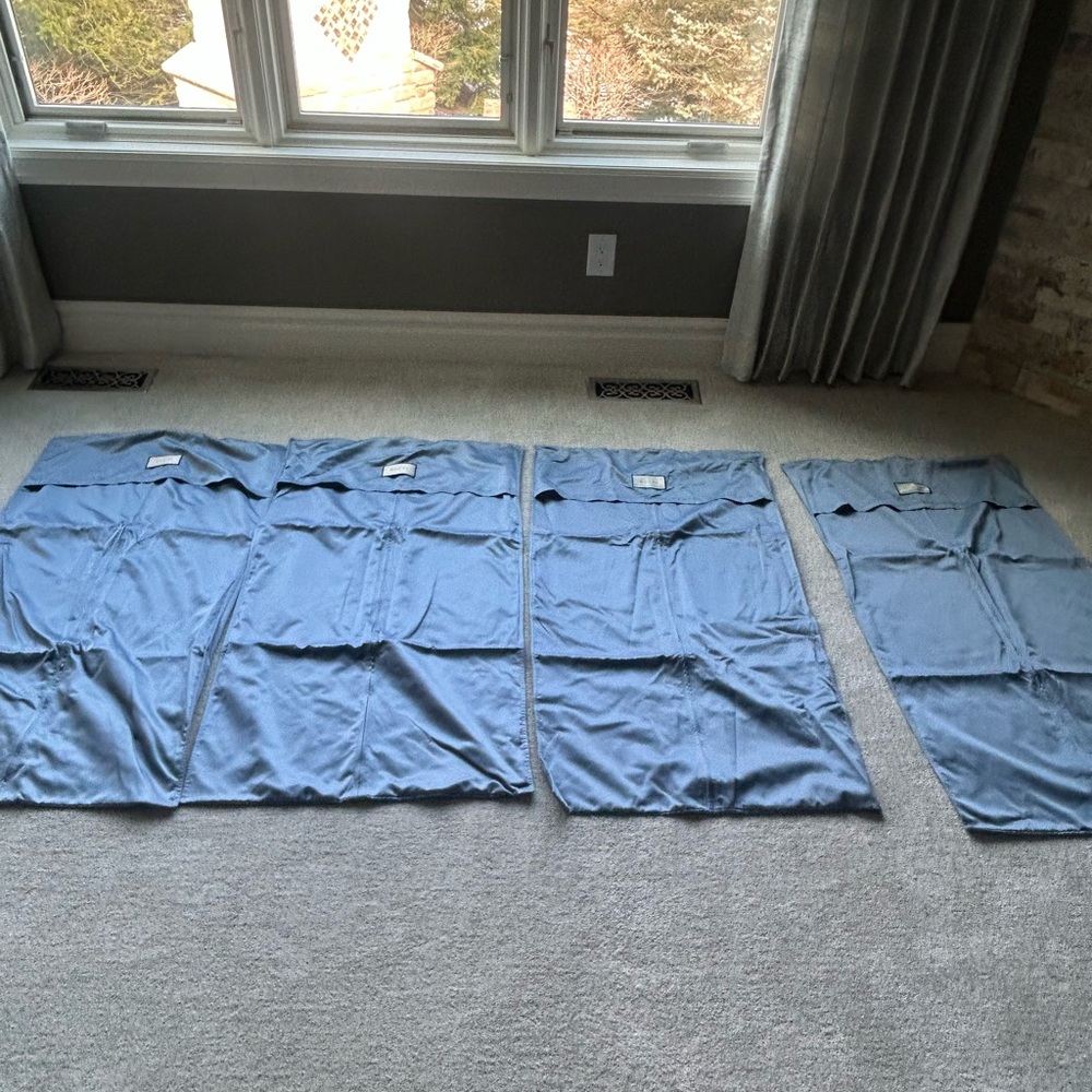4  Authentic Large  Gucci Blue Satin Hanging Travel Garment Bags 46.5 X 24.5 - Picture 4 of 7
